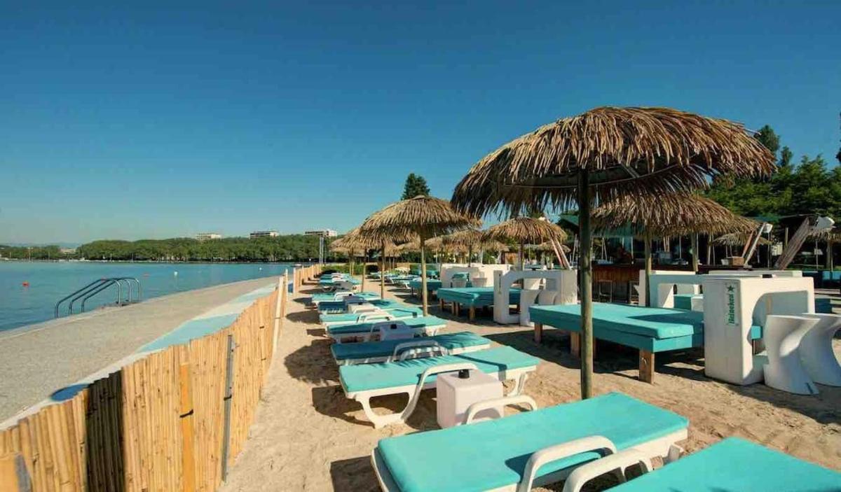 אנסי Golden Beach Parking Proche Du Lac מראה חיצוני תמונה